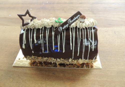 Kerststronk/nieuwjaarsbiscuit C.A.B. + ganache