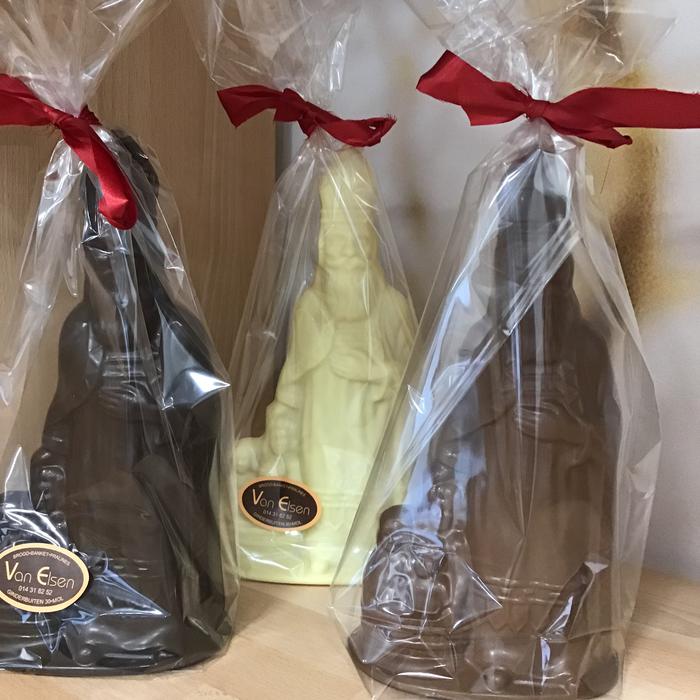 Sinterklaas 25cm (wit, melk of puur)